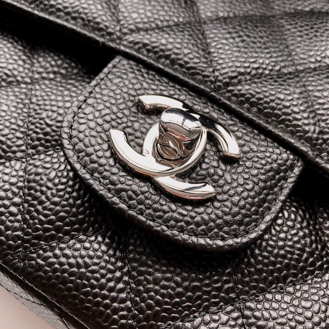 FLAP BAG 25 IN BLACK CAVIAR LEATHER SILVER HARDWARE