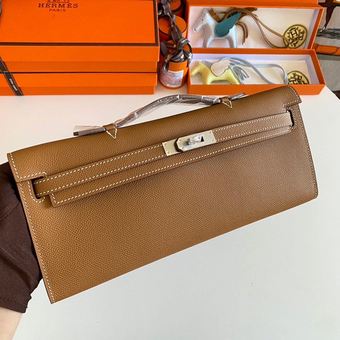 KELLY CUT 31 IN BRONZE BROWN CALFSKIN WITH SILVER HARDWARE