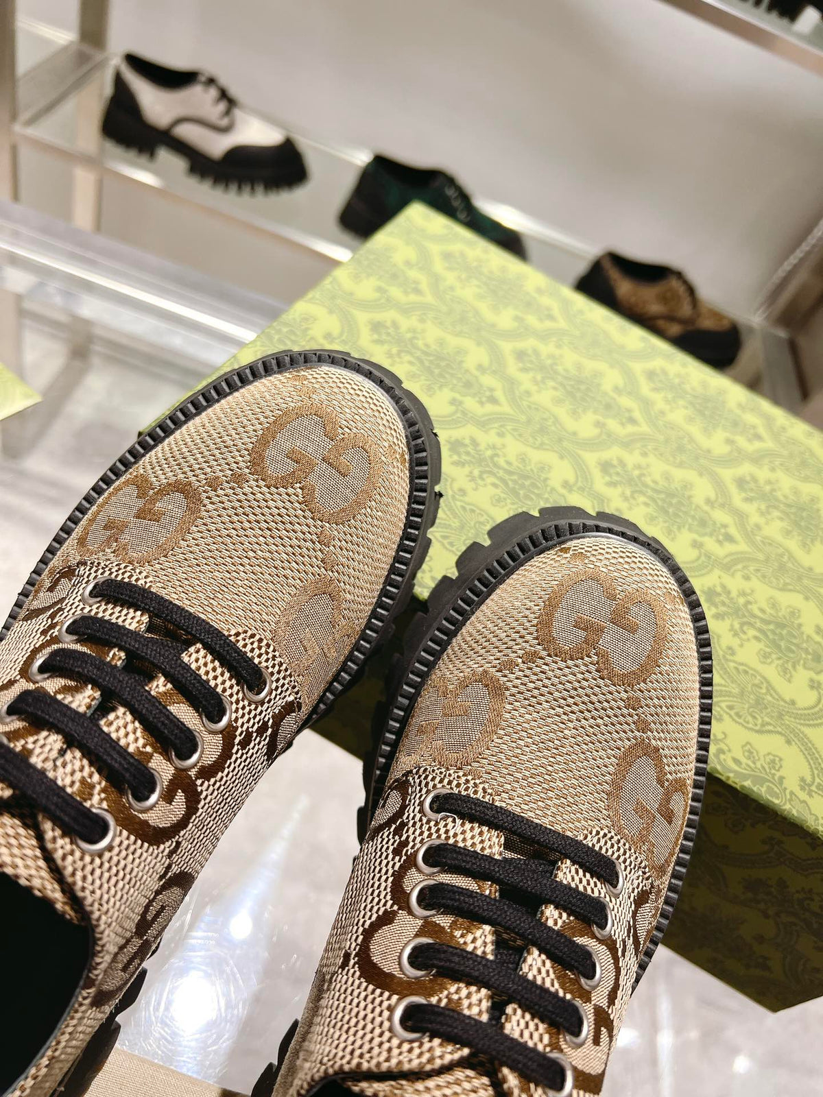 GUCCI 26S LACE-UP SHOES IN BEIGE GG CANVAS STYLE 2