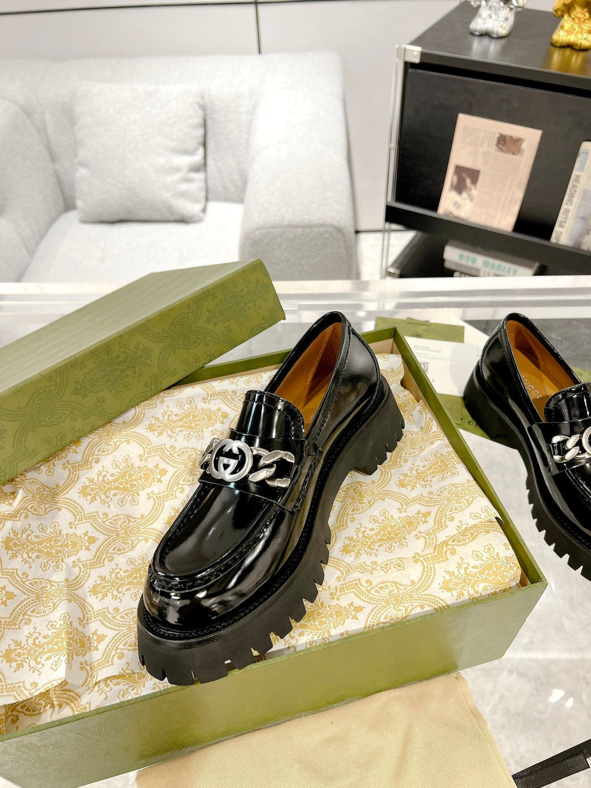 GG LOAFER WITH GG CHAINS GLOSSY BLACK CALFSKIN