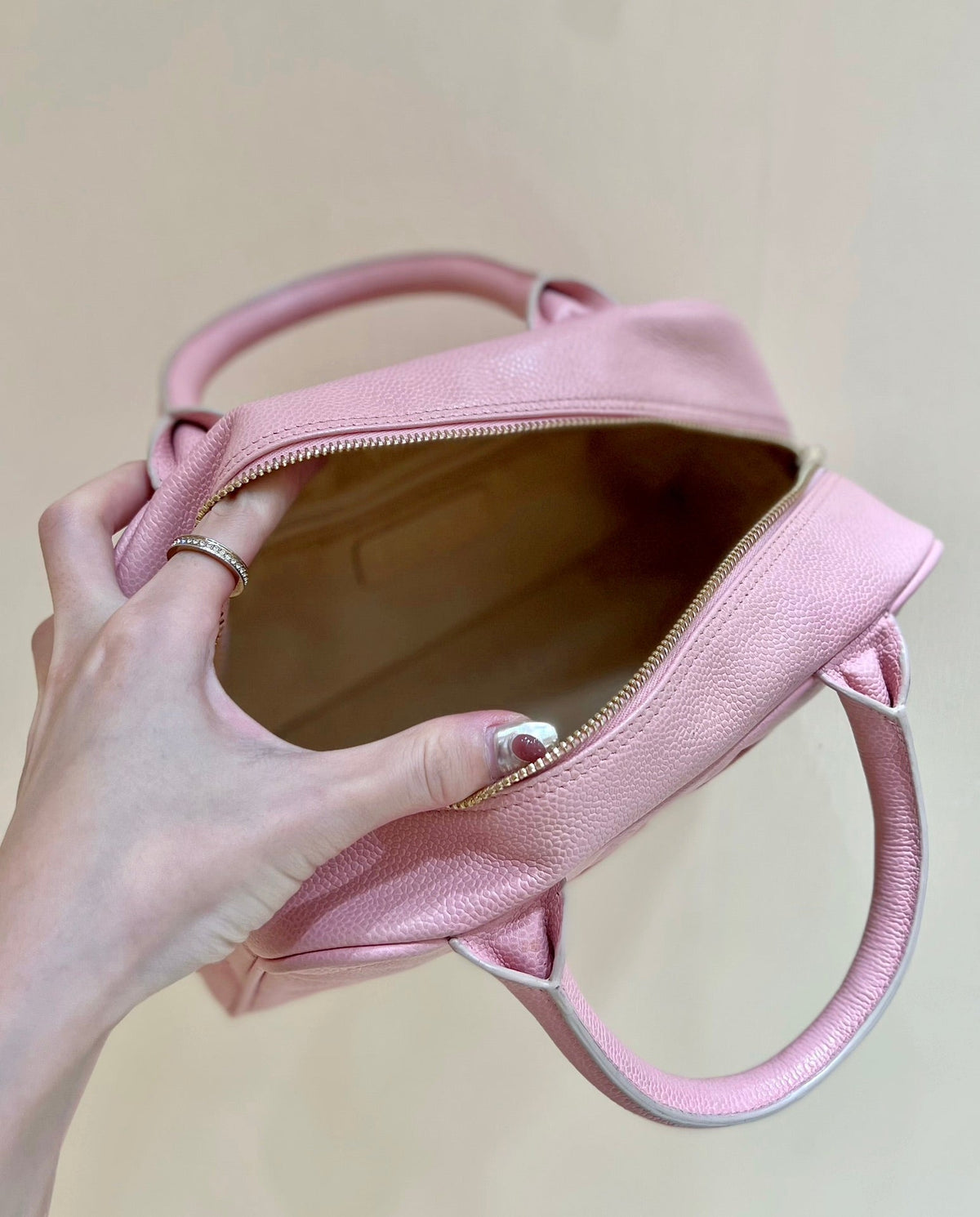 25S CHANEL QUILTED CAVIAR BOWLING BAG 27 IN PINK CALFSKIN