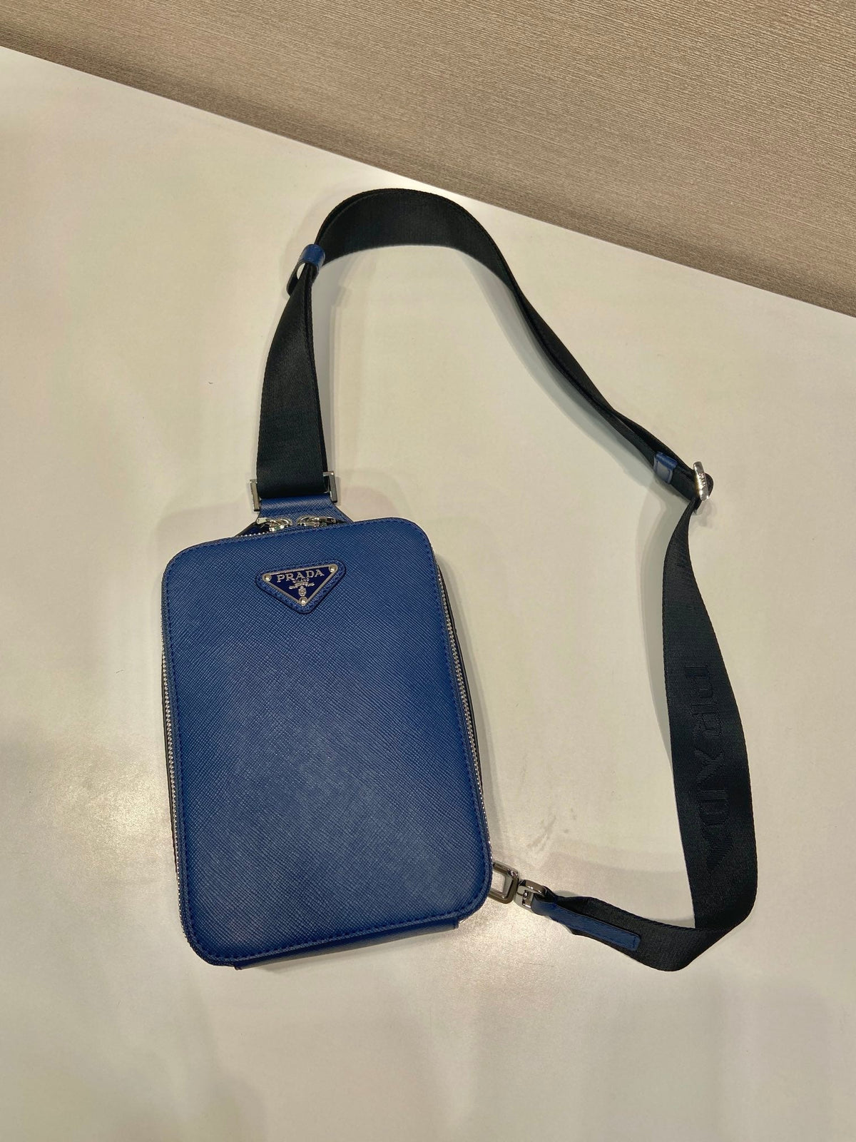 CHEST BAG 20 IN CLASSIC BLUE SAFFIANO LEATHER