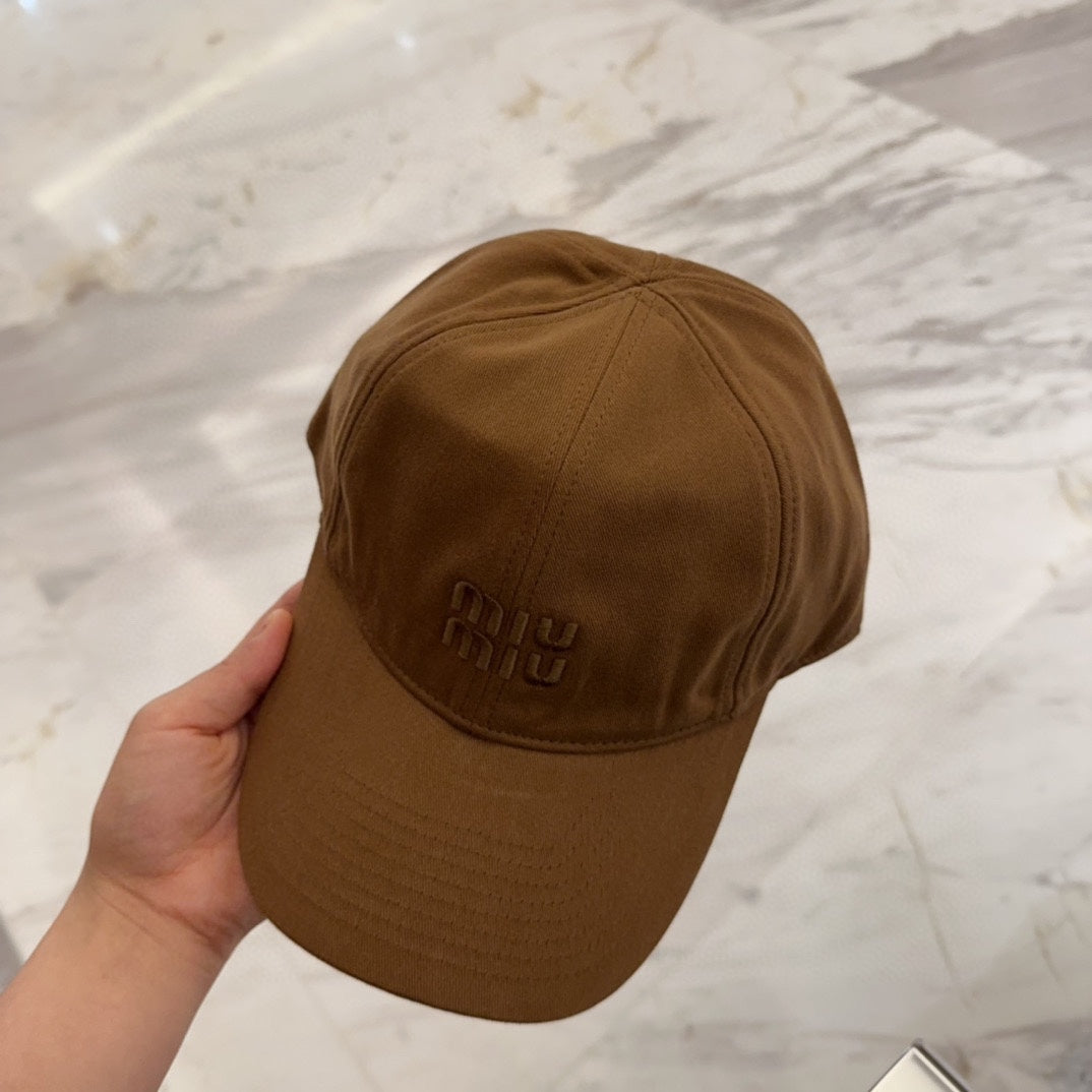 MM BASEBALL CAP IN BROWN FABRIC EMBROIDERED LOGO STYLE 6