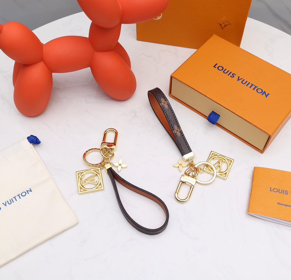 Luxury keychain mysite