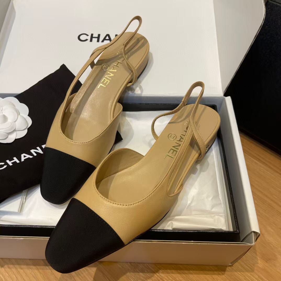 SLINGBACKS IN BEIGE LAMBSKIN AND BLACK SATIN