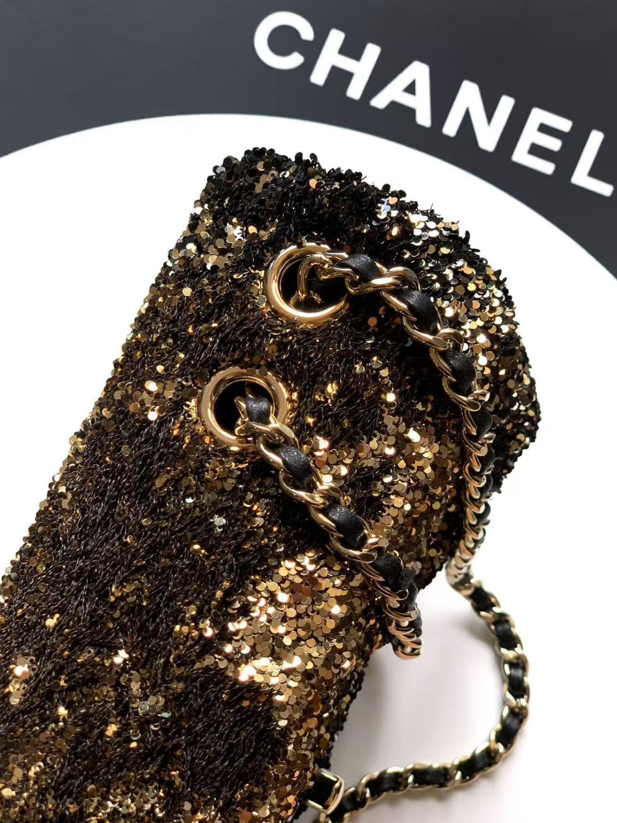 CC 20 SEQUINS FLAP BAG IN BLACK MIX BROWN