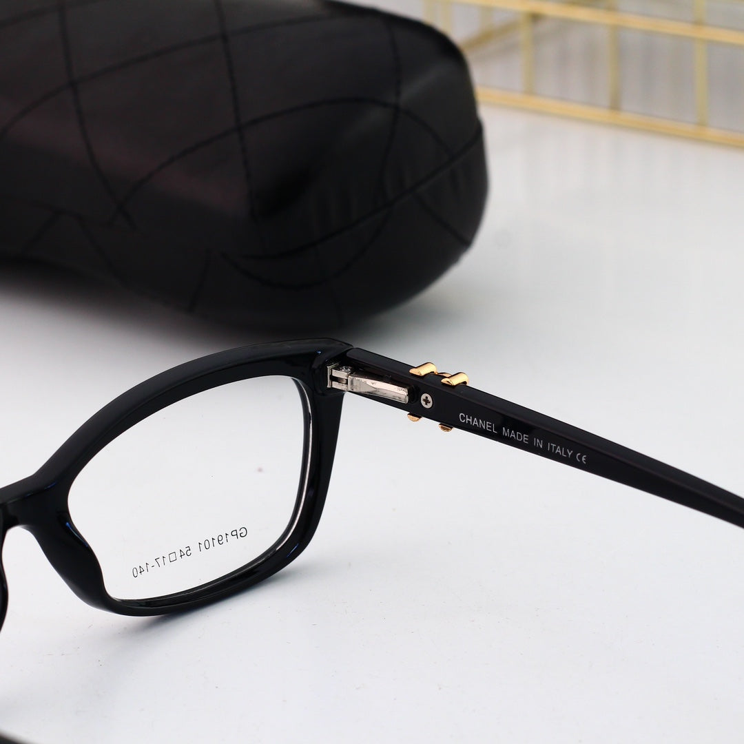 Fashionable Rhinestone Logo Glasses-s-ss