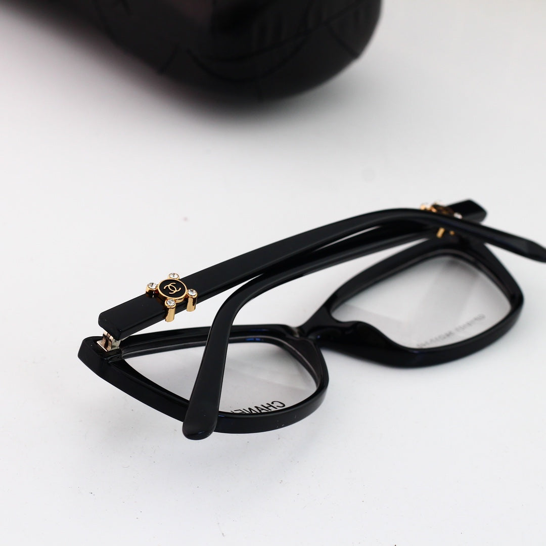 Fashionable Rhinestone Logo Glasses-s-ss