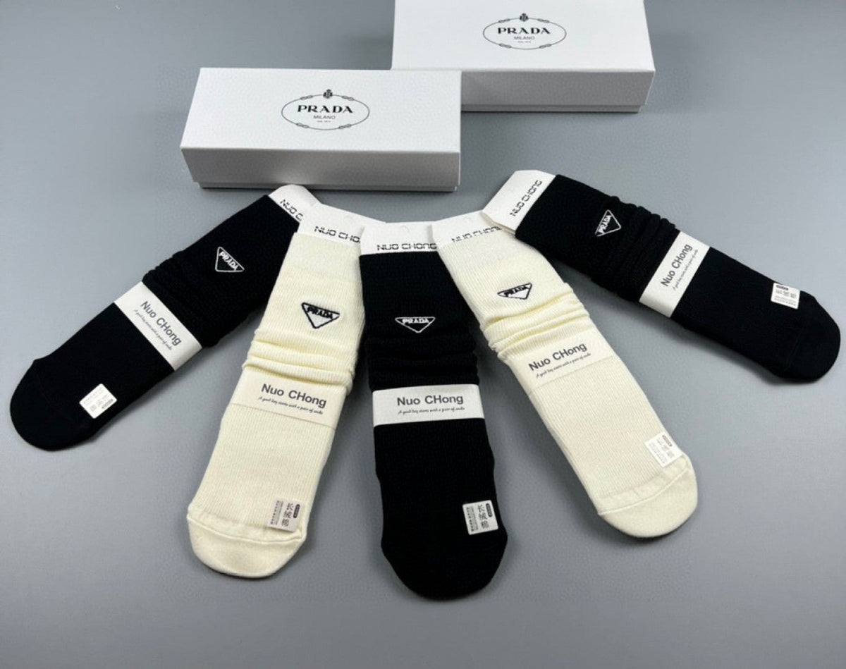 PRADA 26S CREW SOCKS 893687 (1 BOX)