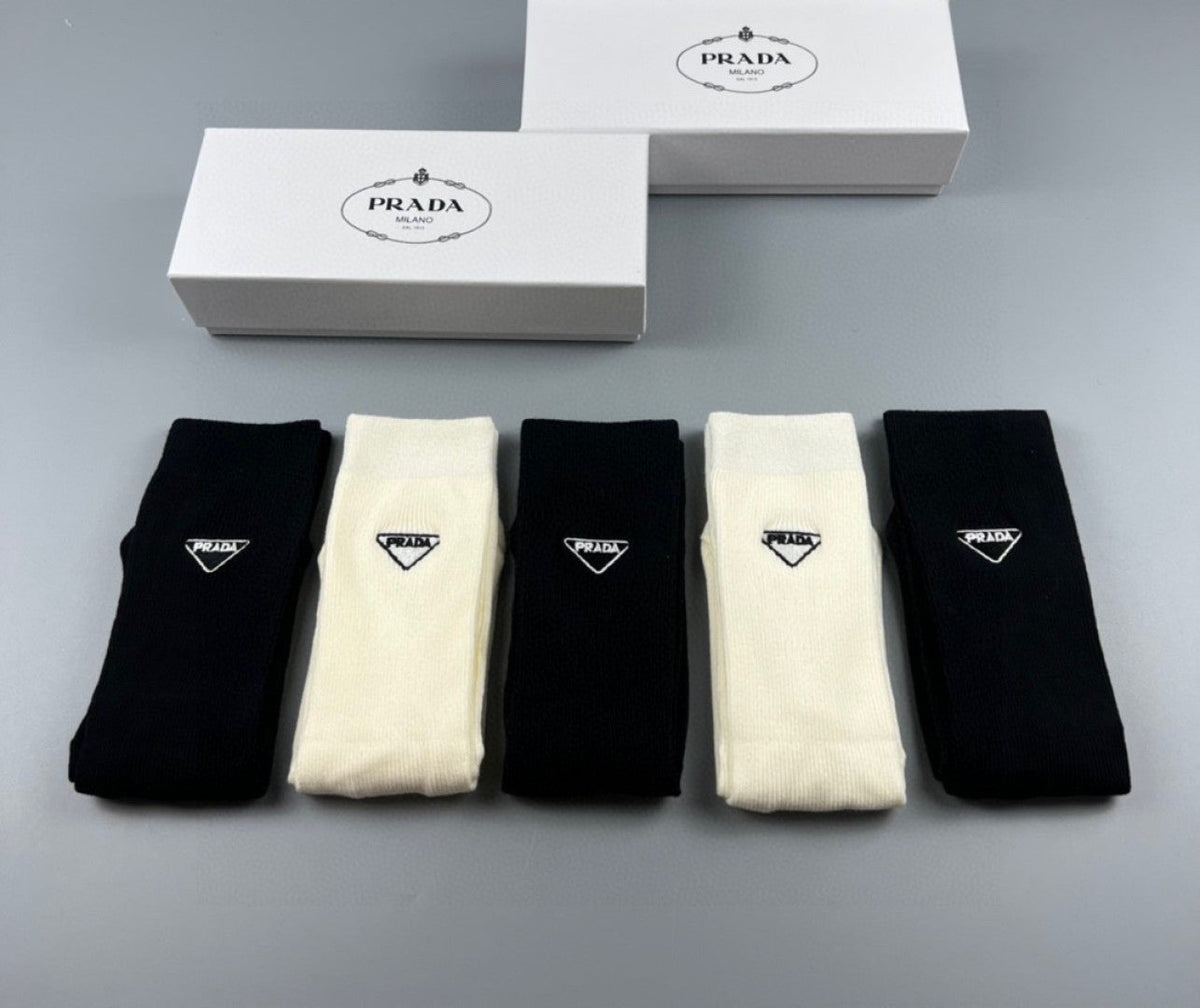 PRADA 26S CREW SOCKS 893687 (1 BOX)