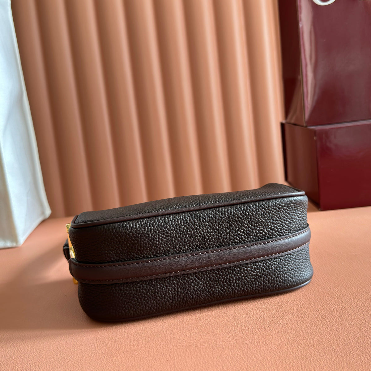 GUCCI 26S SHOULDER BAG 19 IN BLACK BROWN CALFSKIN