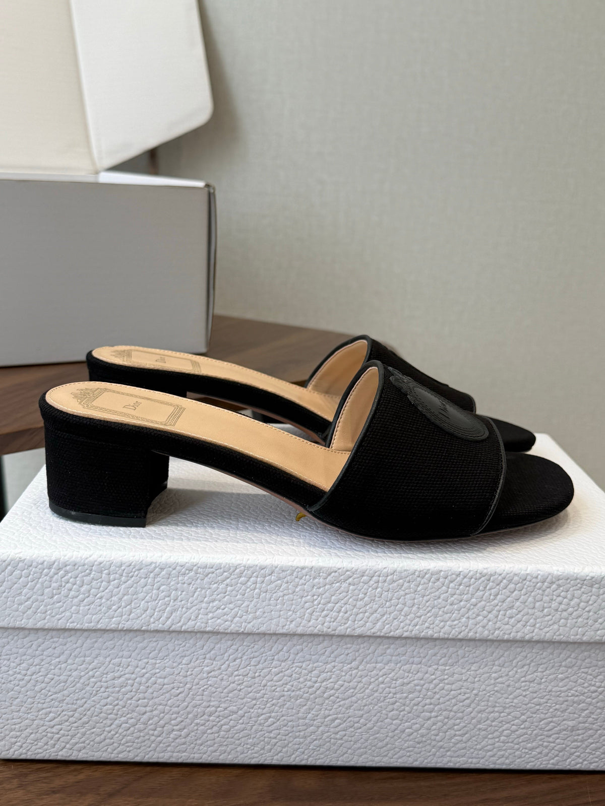 DIOR 26S D-BADGE SLIDE SANDALS IN BLACK CANVAS AND CALFSKIN