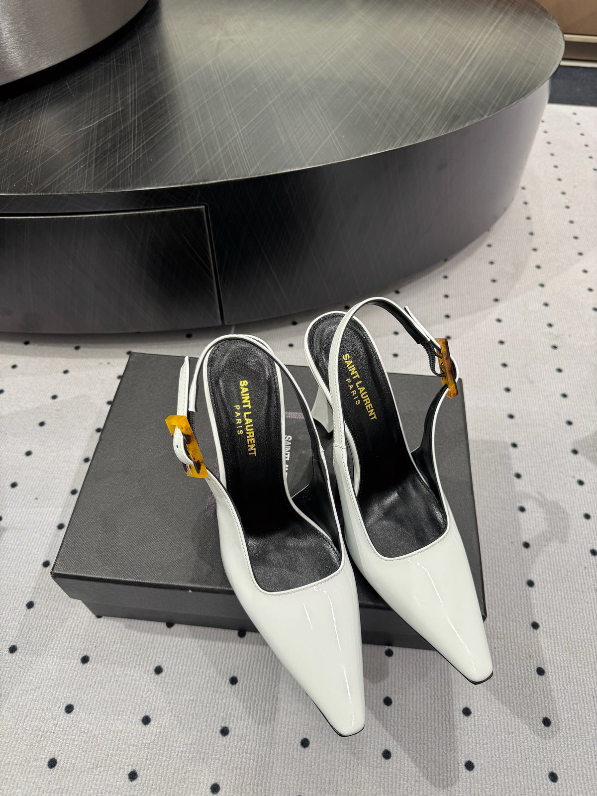 YSL 26S SLINGBACK HEELS 105 MM IN WHITE GLOSSY CALFSKIN WITH BUCKLE CLOSURE