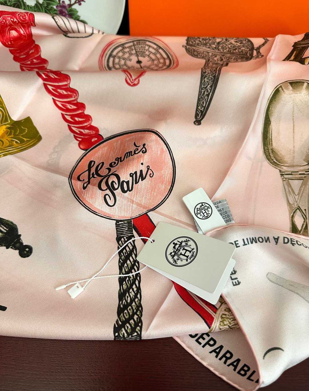 HERMES 26S SCARF 90 IN SILK 492531