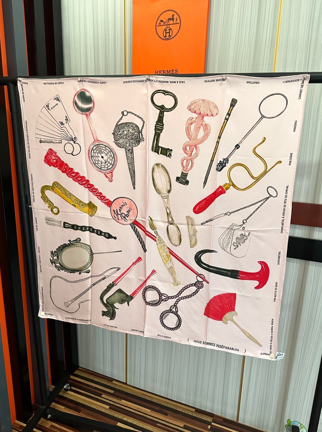 HERMES 26S SCARF 90 IN SILK 492531