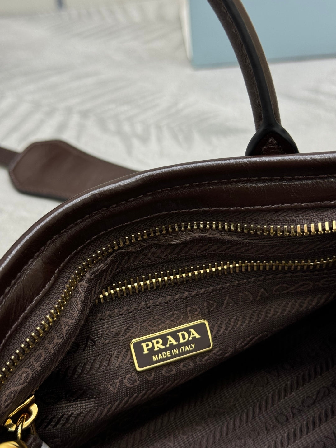 PRADA 25S BONNIE MINI HANDBAG 23 IN DARK BROWN CALFSKIN GOLD HARDWRE