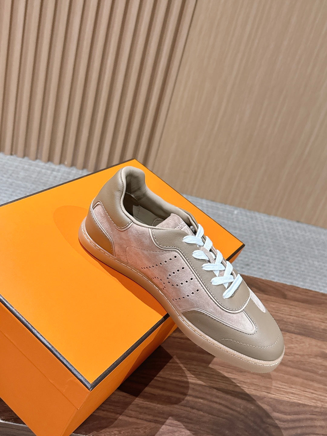 HM 26S GET SNEAKERS IN SAND BEIGE CALFSKIN MIX SUEDE