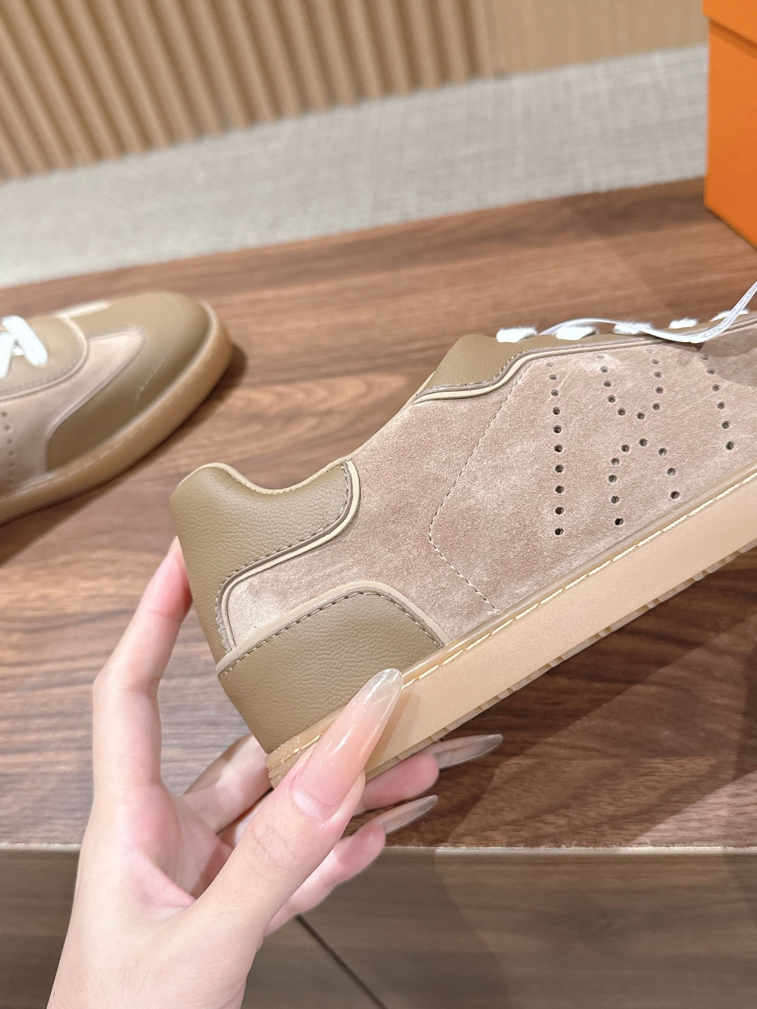 HM 26S GET SNEAKERS IN SAND BEIGE CALFSKIN MIX SUEDE