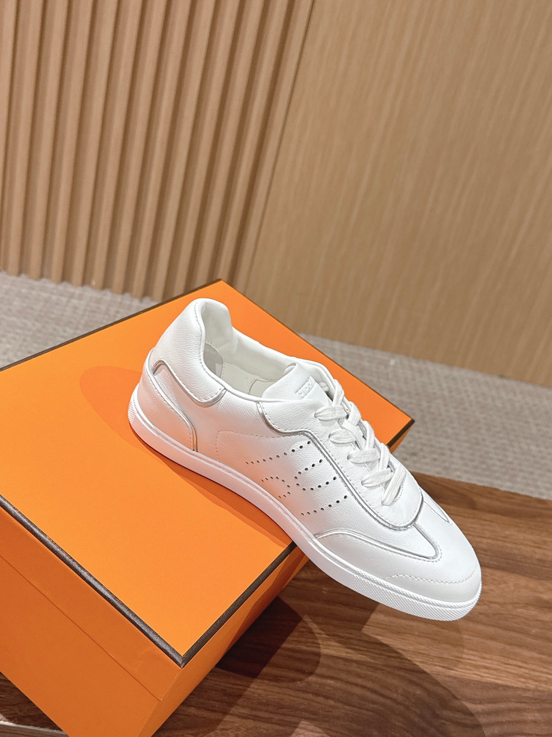 HM 26S GET SNEAKERS IN WHITE CALFSKIN