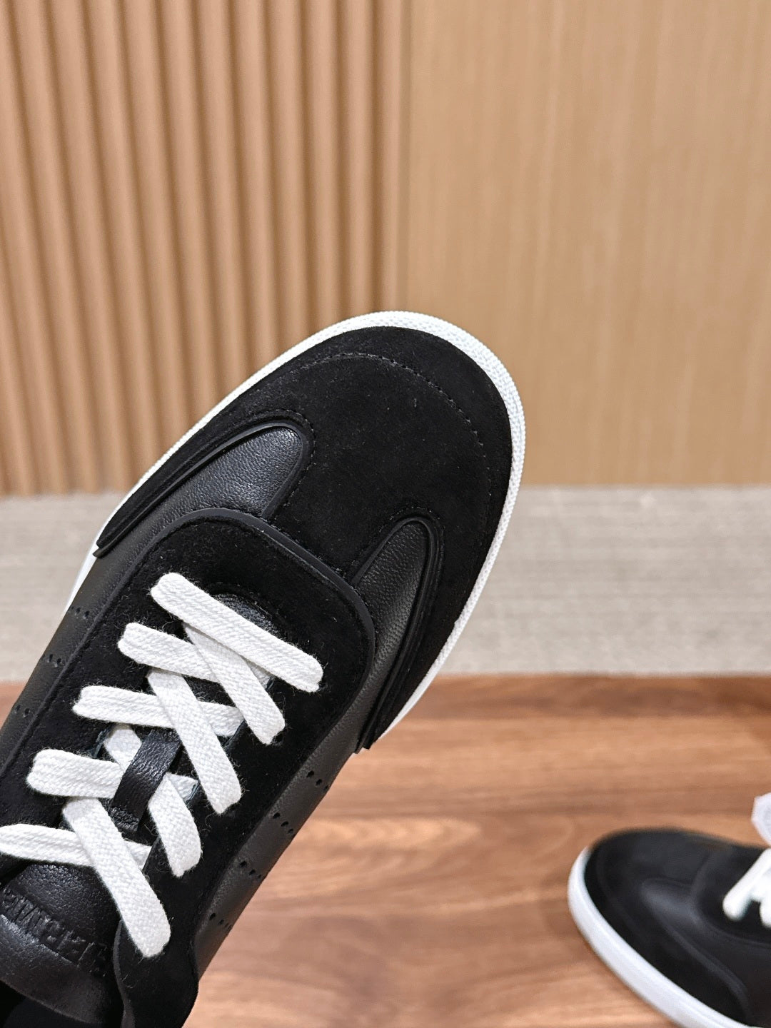 HM 26S GET SNEAKERS IN BLACK CALFSKIN AND SUEDE