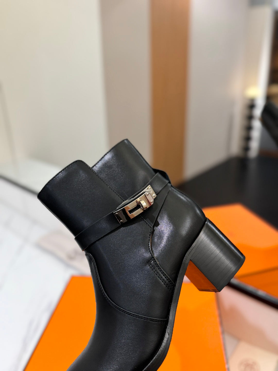 HM 26S ANKLE BOOTS 55 MM IN BLACK CALFSKIN