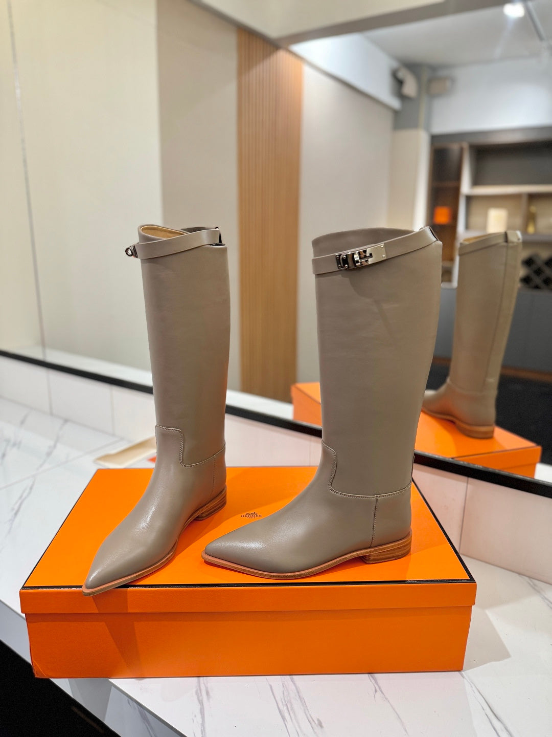 HM 26S JUMPING BOOTS IN GREYISH BEIGE CALFSKIN