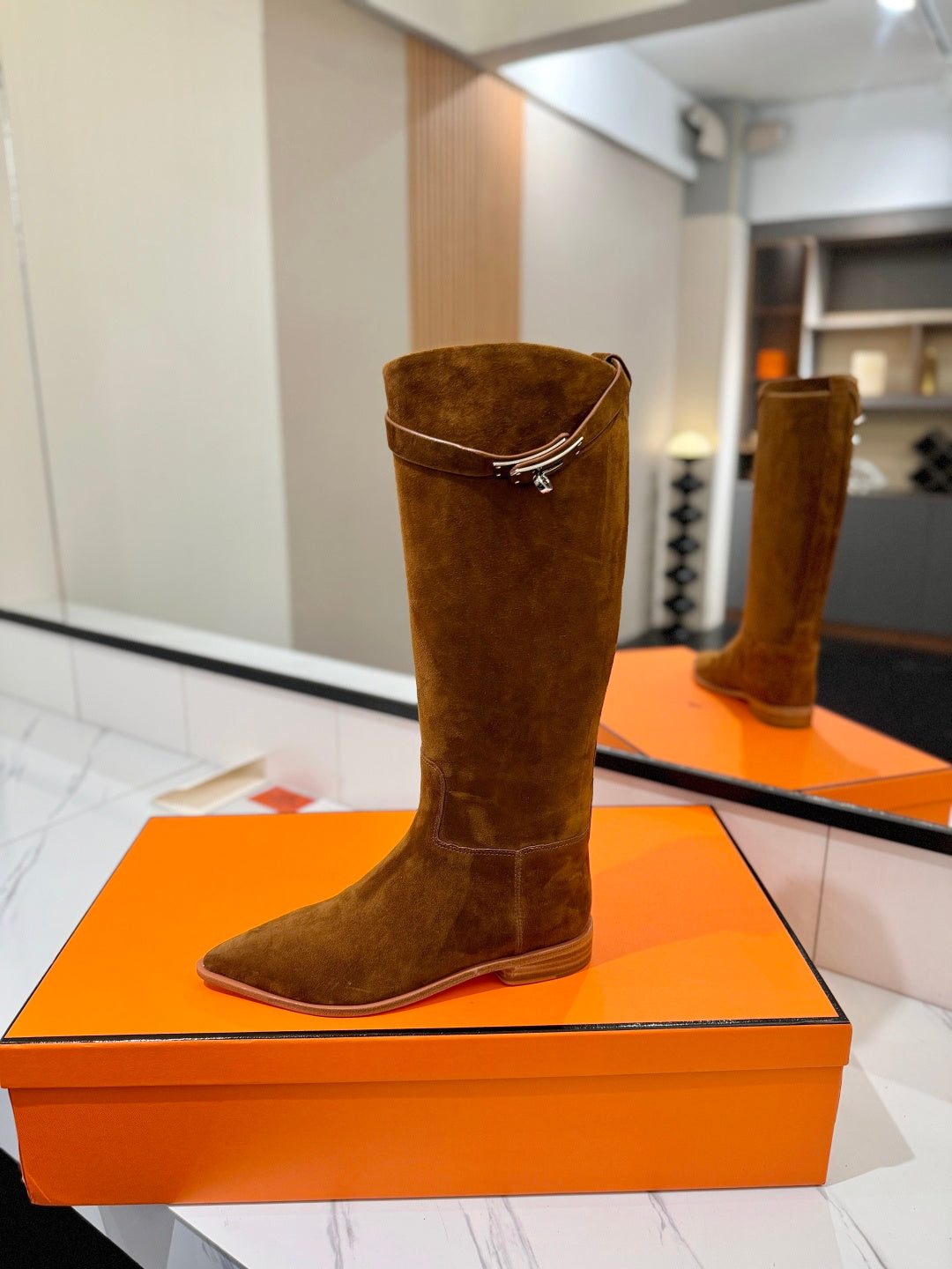 HM 26S JUMPING BOOTS IN BROWN SUEDE