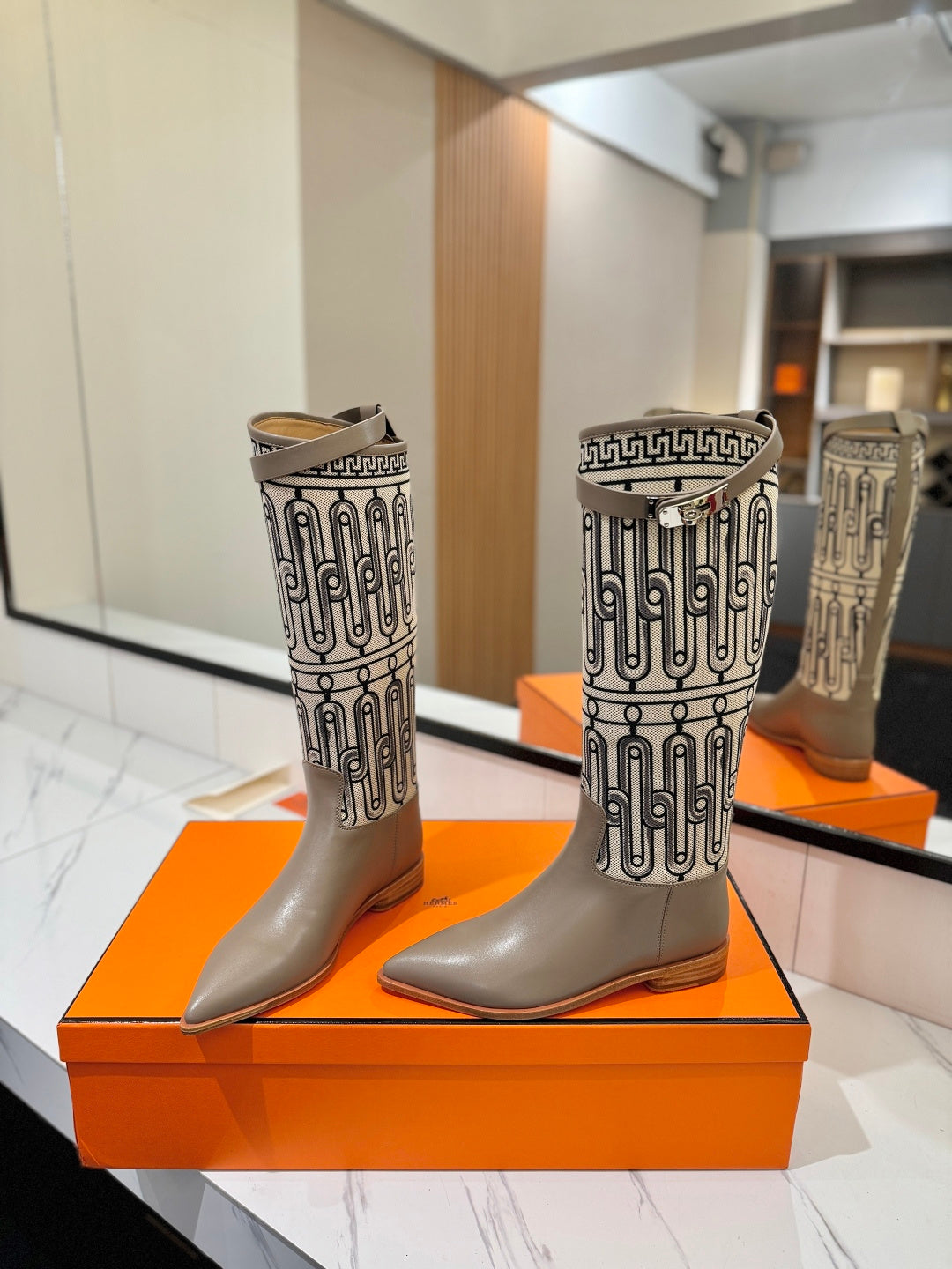 HM 26S JUMPING BOOTS IN DARK GREY CALFSKIN AND BEIGE CANVAS