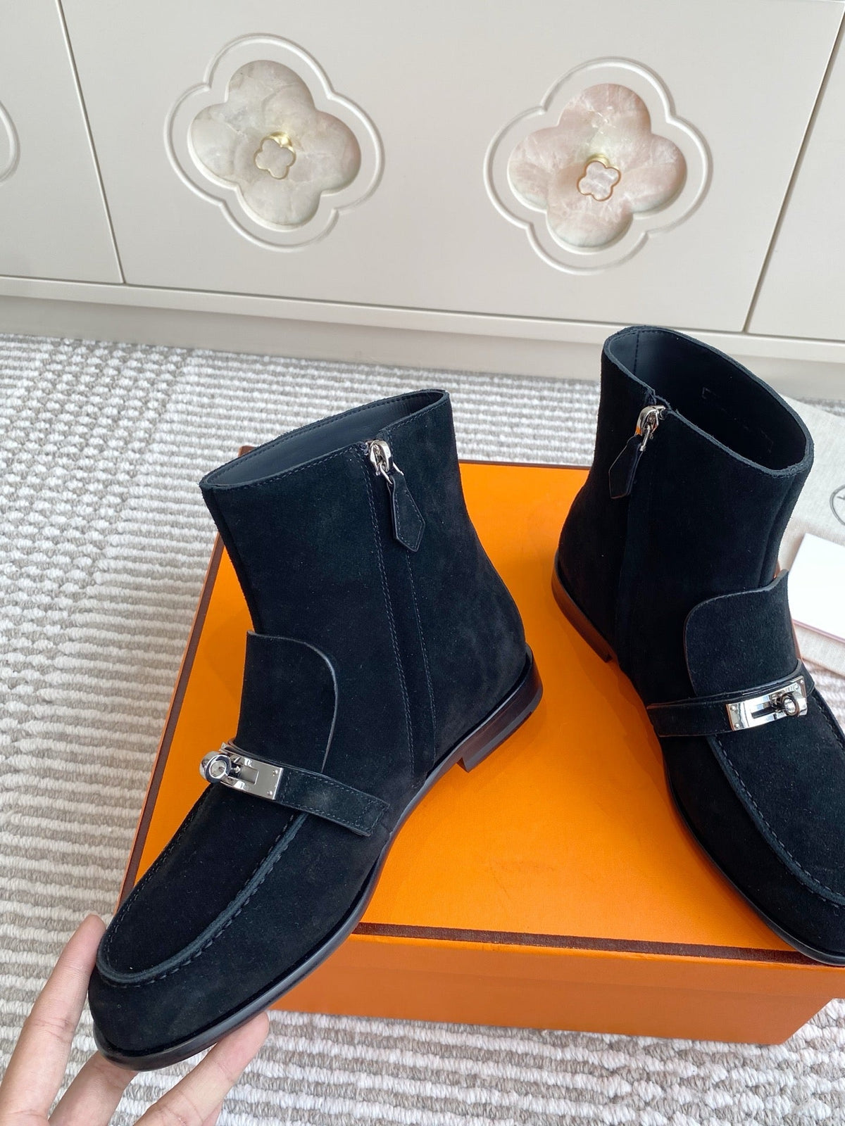 HM 25S KELSY ANKLE BOOT IN BLACK SUEDE WITH SILVER HARDWARE