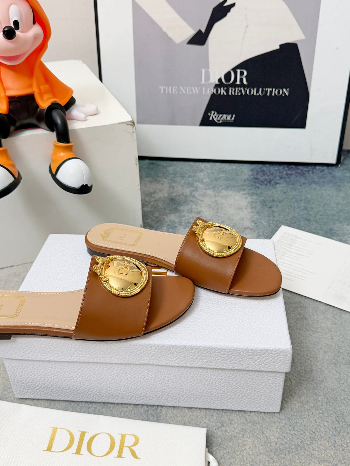 DIOR 26S SANDALS IN BROWN CALFSKIN WITH GOLD HARDWARE