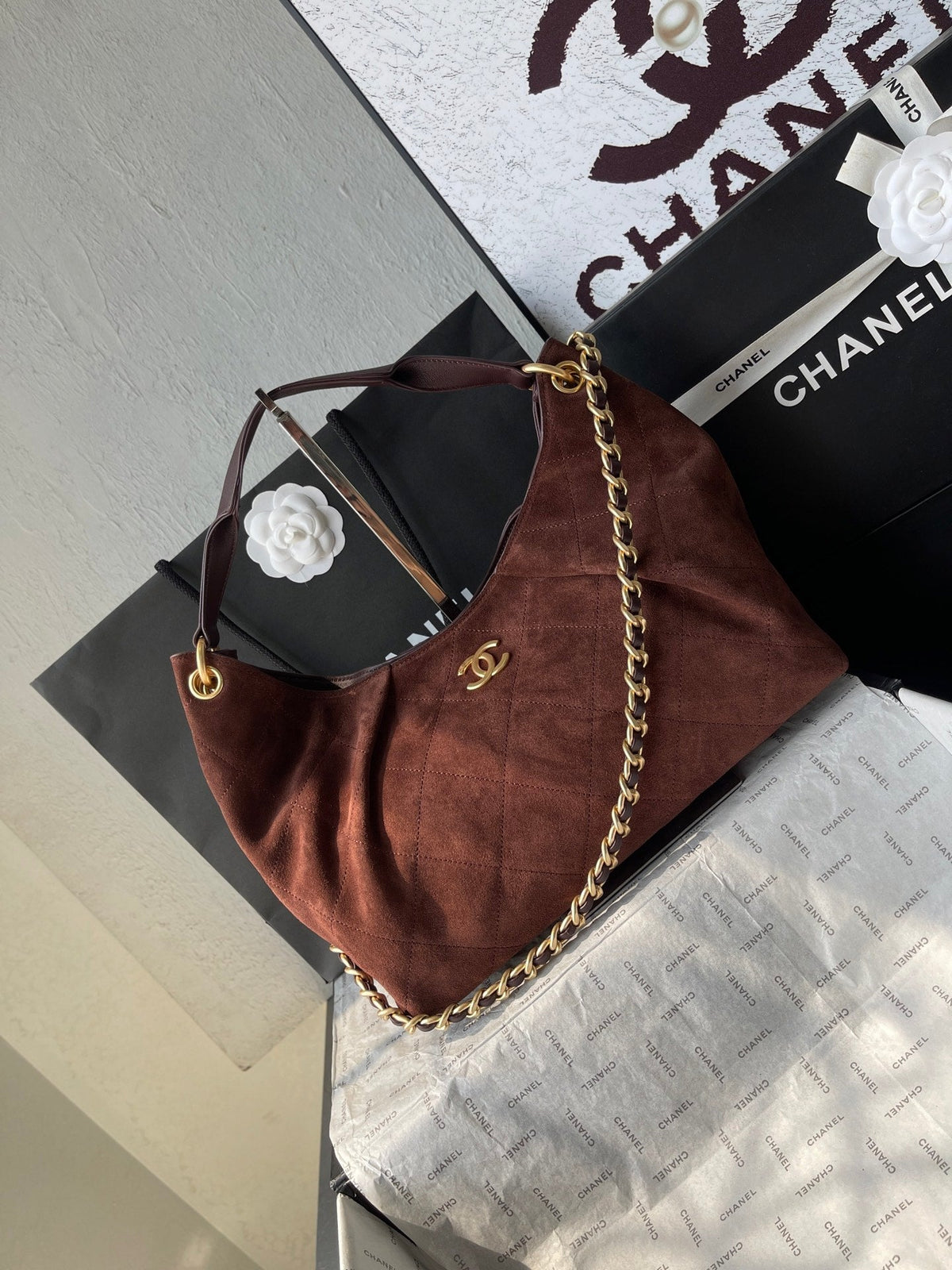 CHANEL 25S HOBO BAG 33 IN DARK BROWN SUEDE WITH GOLD HARDWARE
