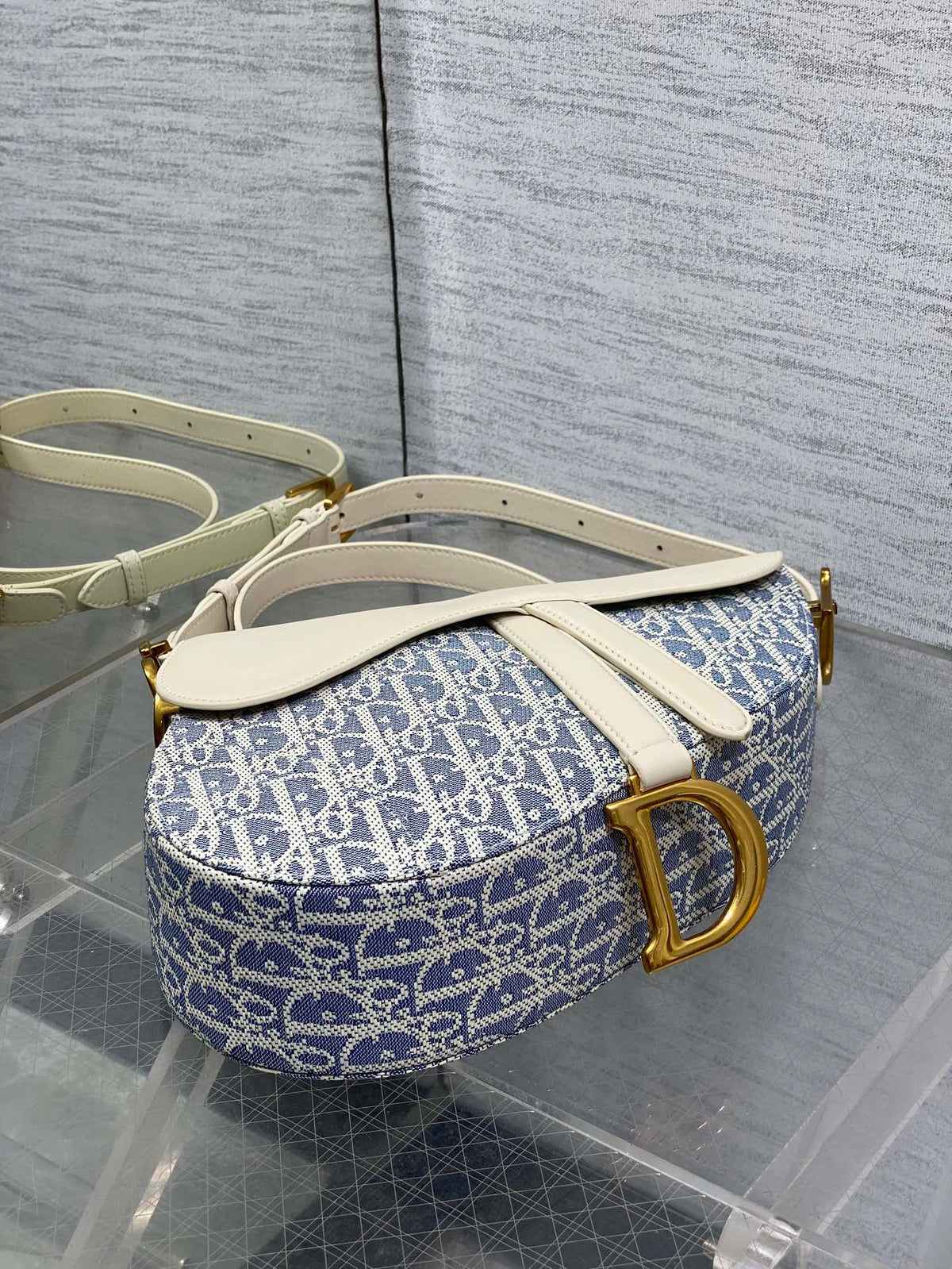 DIOR 25S SOFT SADDLE BAG 25 IN BLUE DIOR OBLIQUE CHAMBRAY AND IVORY SMOOTH CALFSKIN