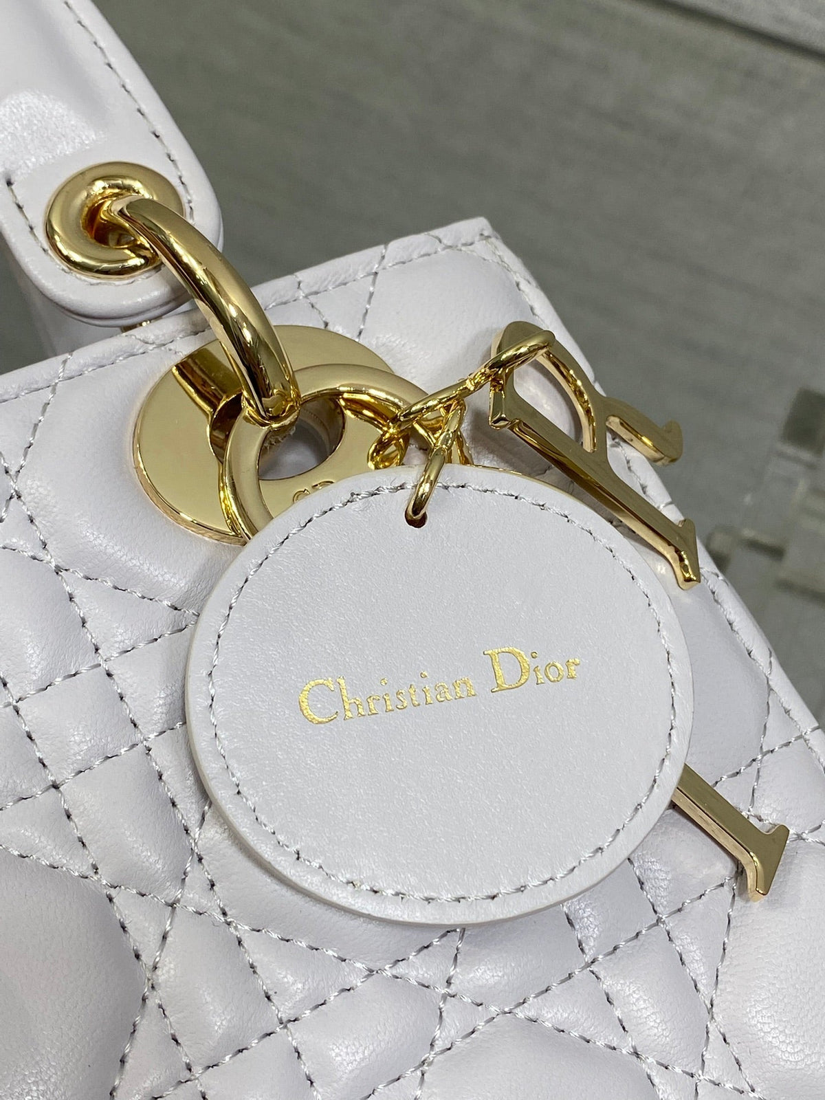 DIOR 25S LADY DIOR BAG 20 IN LILAC CANNAGE CALFSKIN GOLD HARDWARE