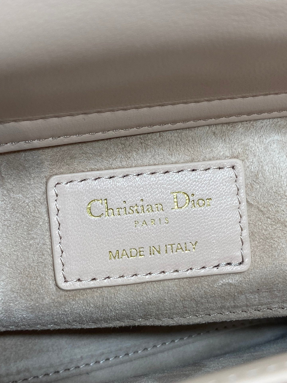 DIOR 25S SMALL LADY D‑JOY BAG 22 IN BABY PINK CALFSKIN GOLD HARDWRE