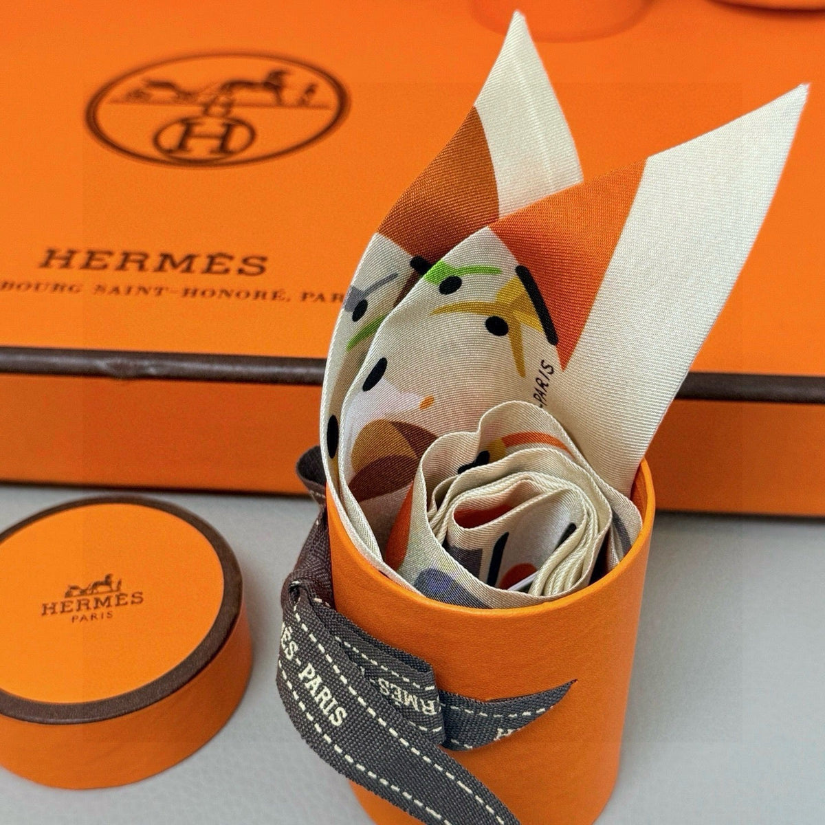 HERMES 26S TWILLY SCARF 86 IN SILK 496162