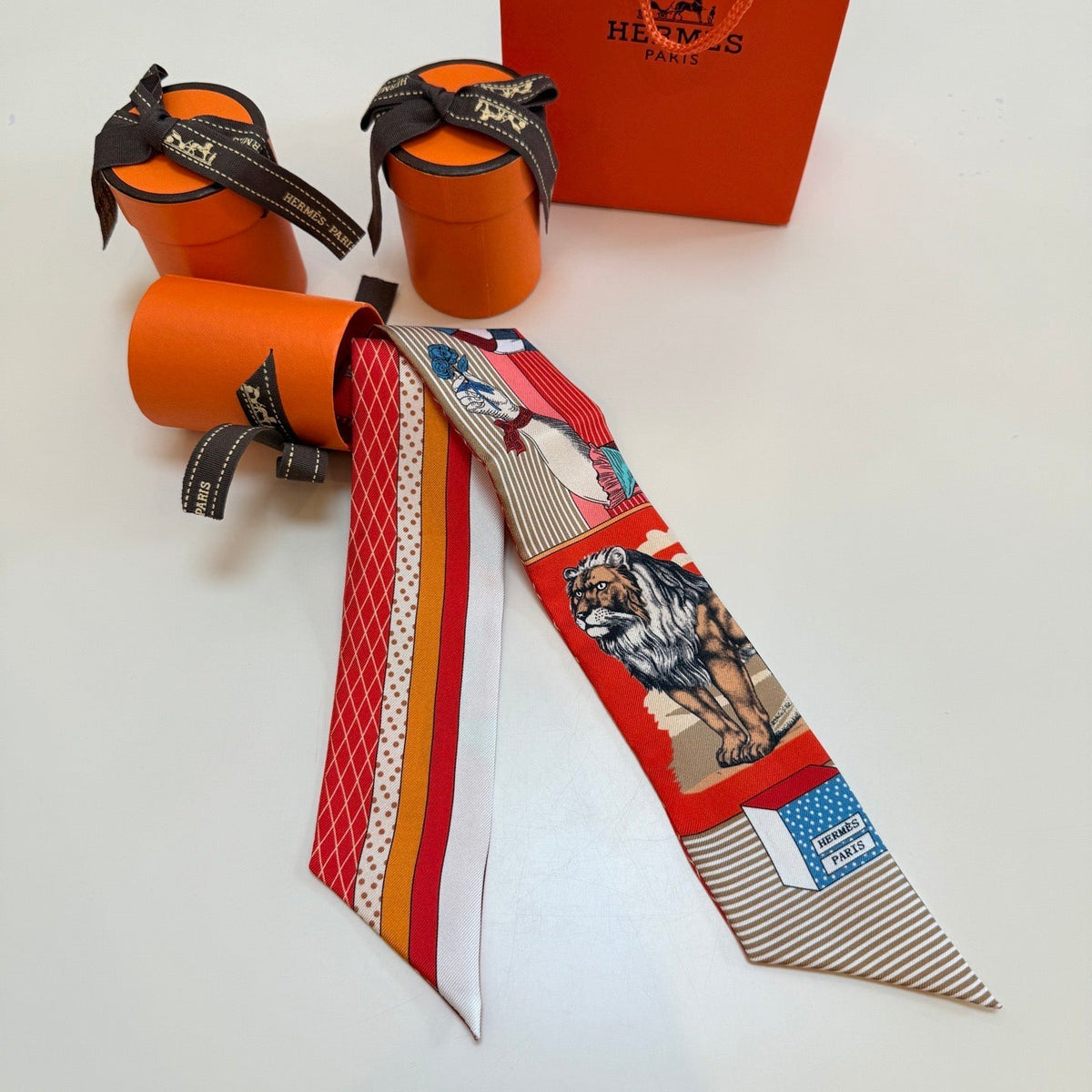 HERMES 26S TWILLY SCARF 86 IN SILK 492613