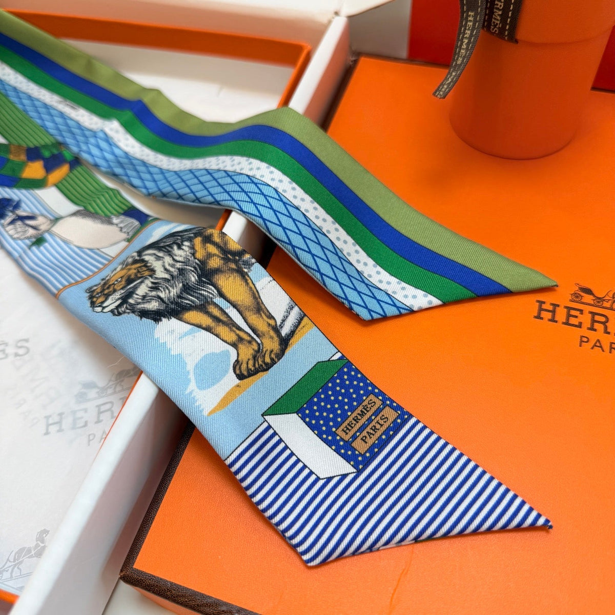 HERMES 26S TWILLY SCARF 86 IN SILK 492614