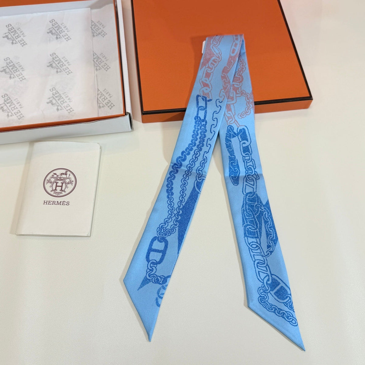 HERMES 26S TWILLY SCARF 86 IN SILK 492624