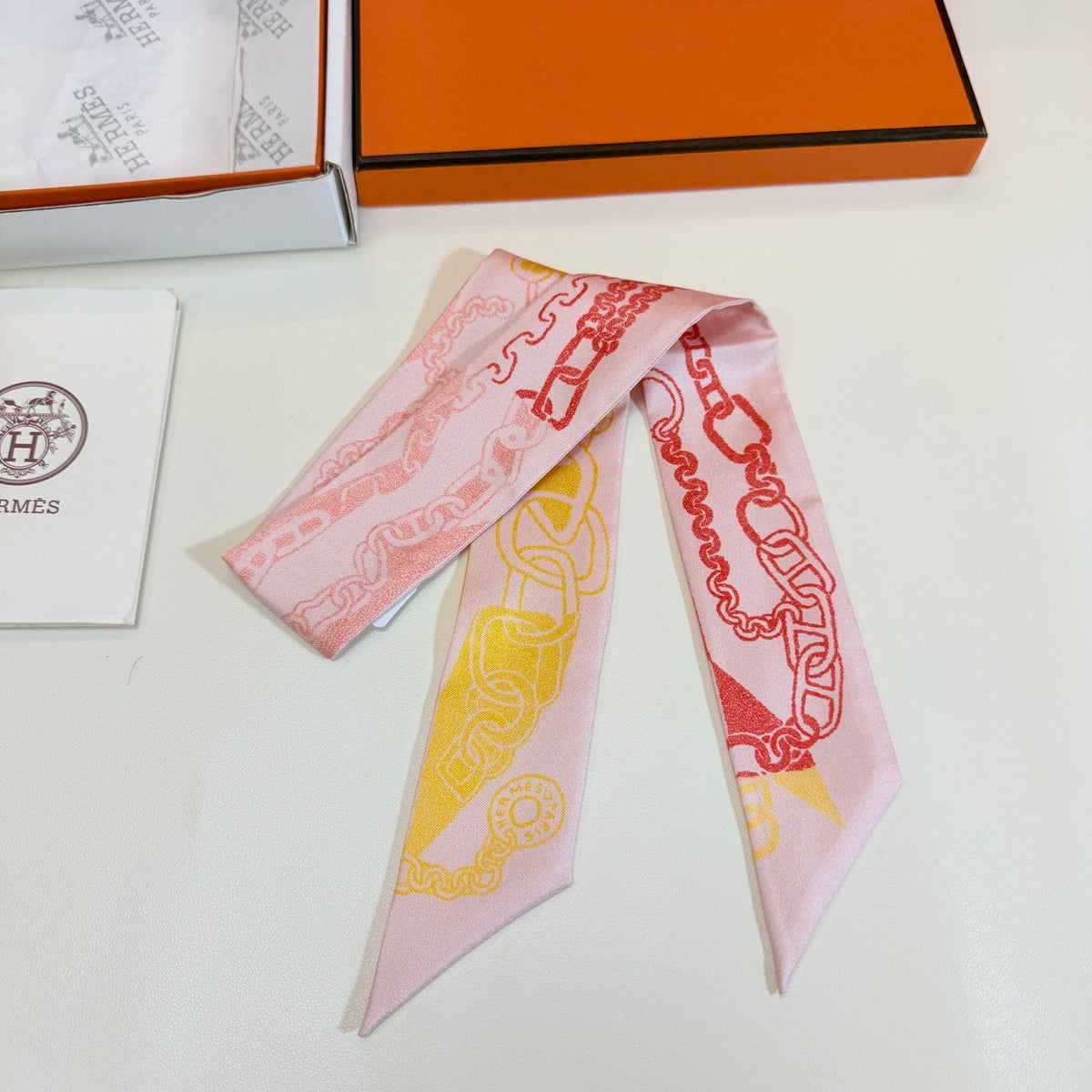HERMES 26S TWILLY SCARF 86 IN SILK 492625
