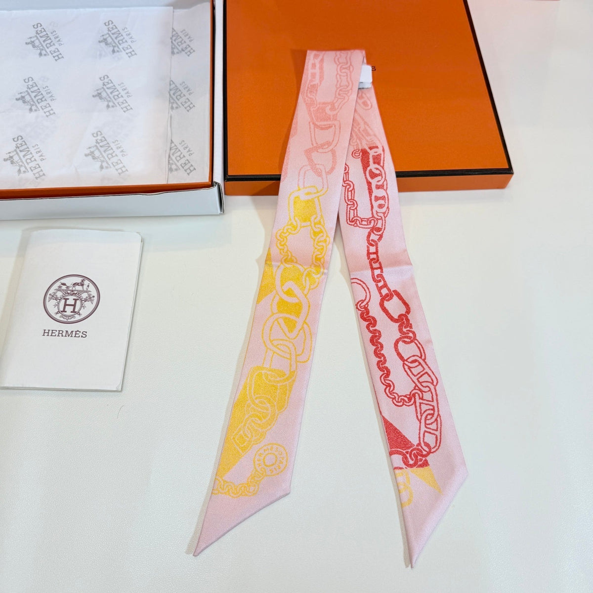HERMES 26S TWILLY SCARF 86 IN SILK 492625