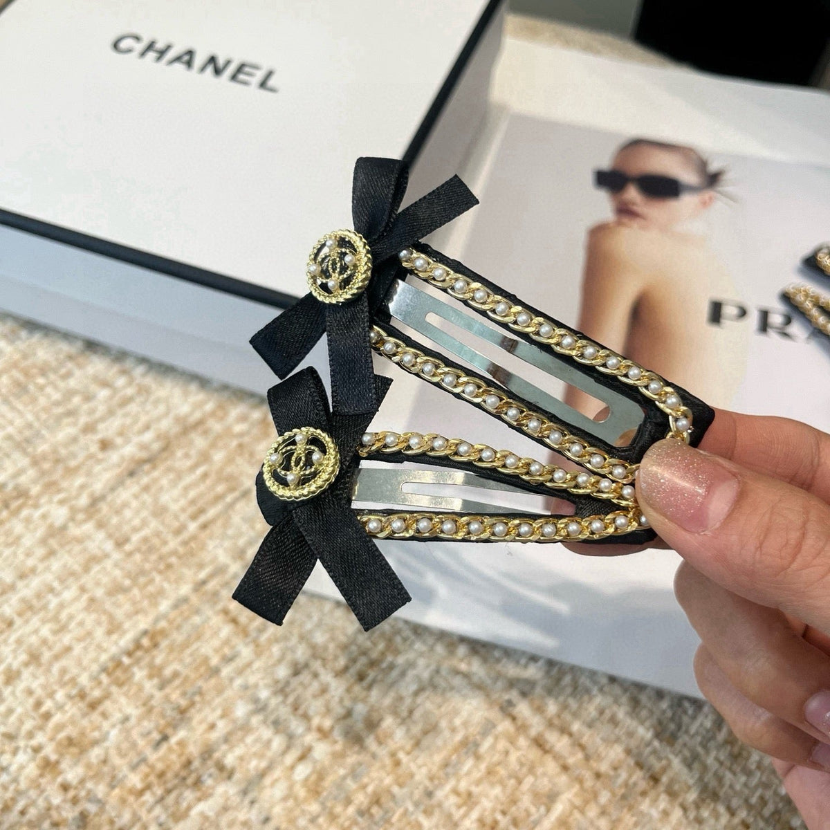 CHANEL 26S BOW HAIR CLIP IN BLACK FABRIC 505310