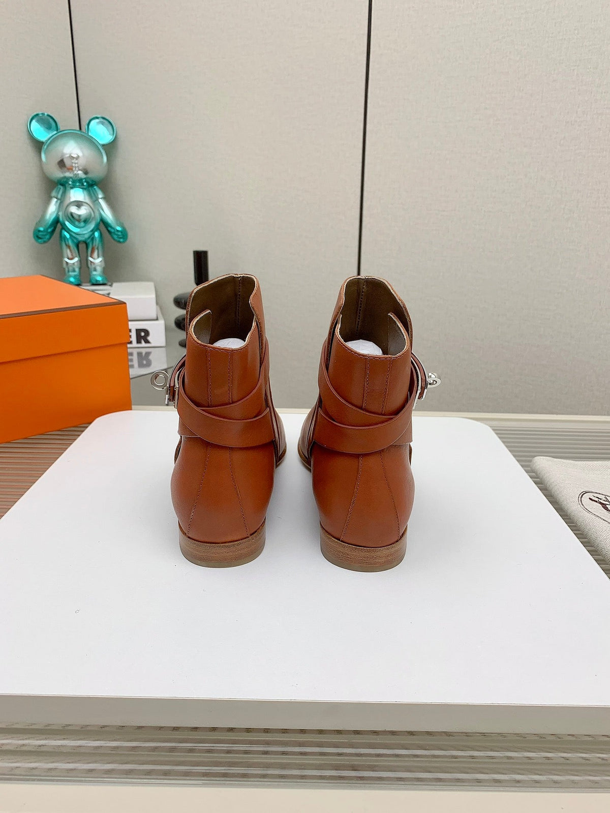 WOMEN'S NEO ANKLE BOOT IN ALLOY ORANGE CALFSKIN