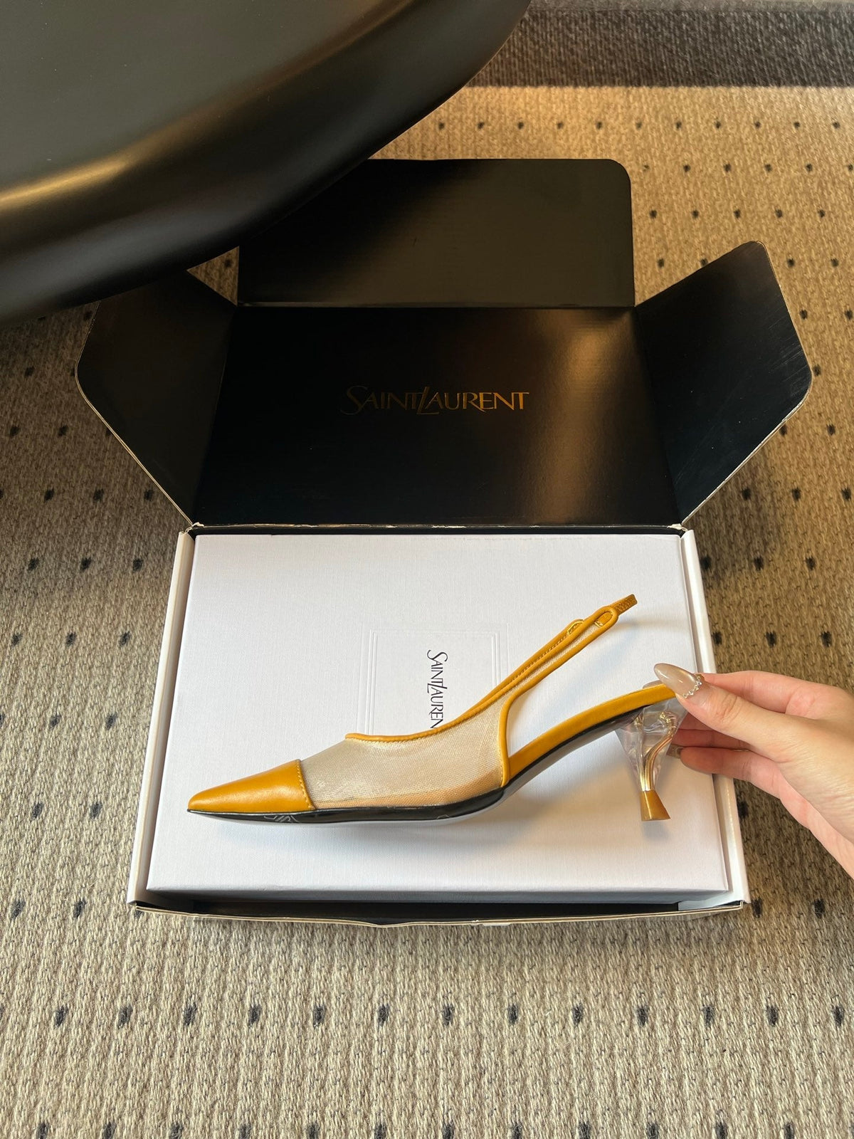 YSL 26S HEELED SLINGBACKS 60 MM IN MUSTARD YELLOW LAMBSKIN AND BEIGE MESH