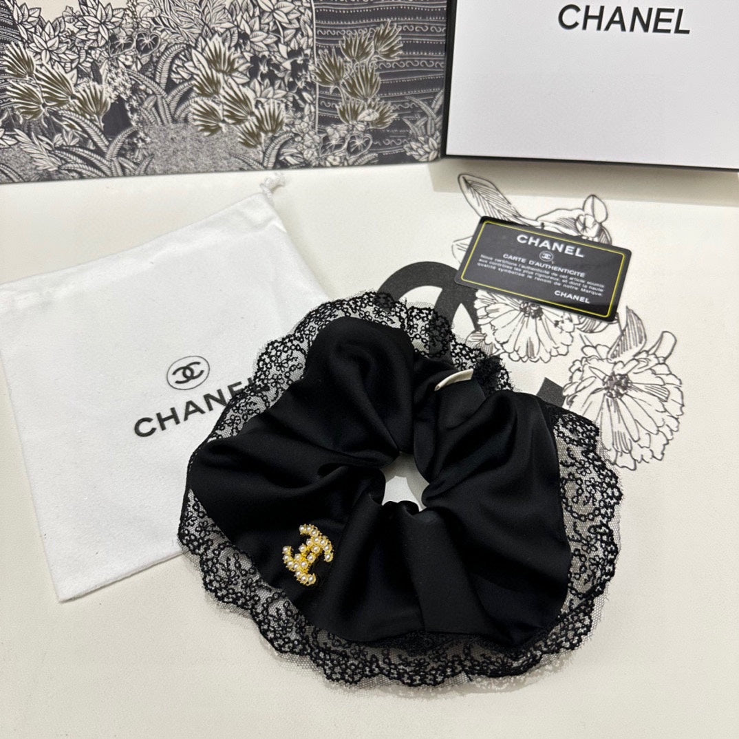 BLACK SILK SCRUNCHIE 432826