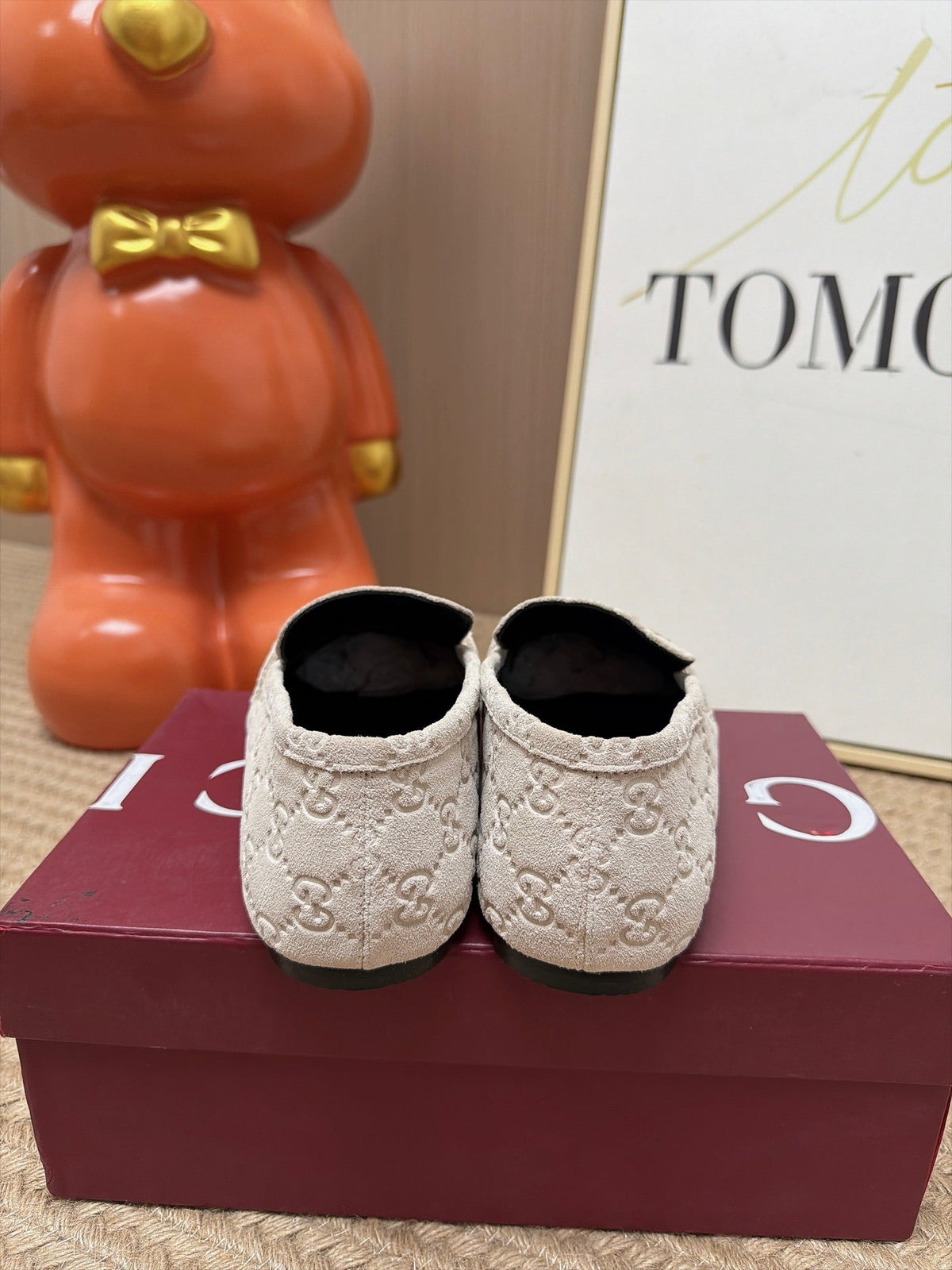 GUCCI 26S LOAFERS IN OFF WHITE GG EMBOSSED SUEDE