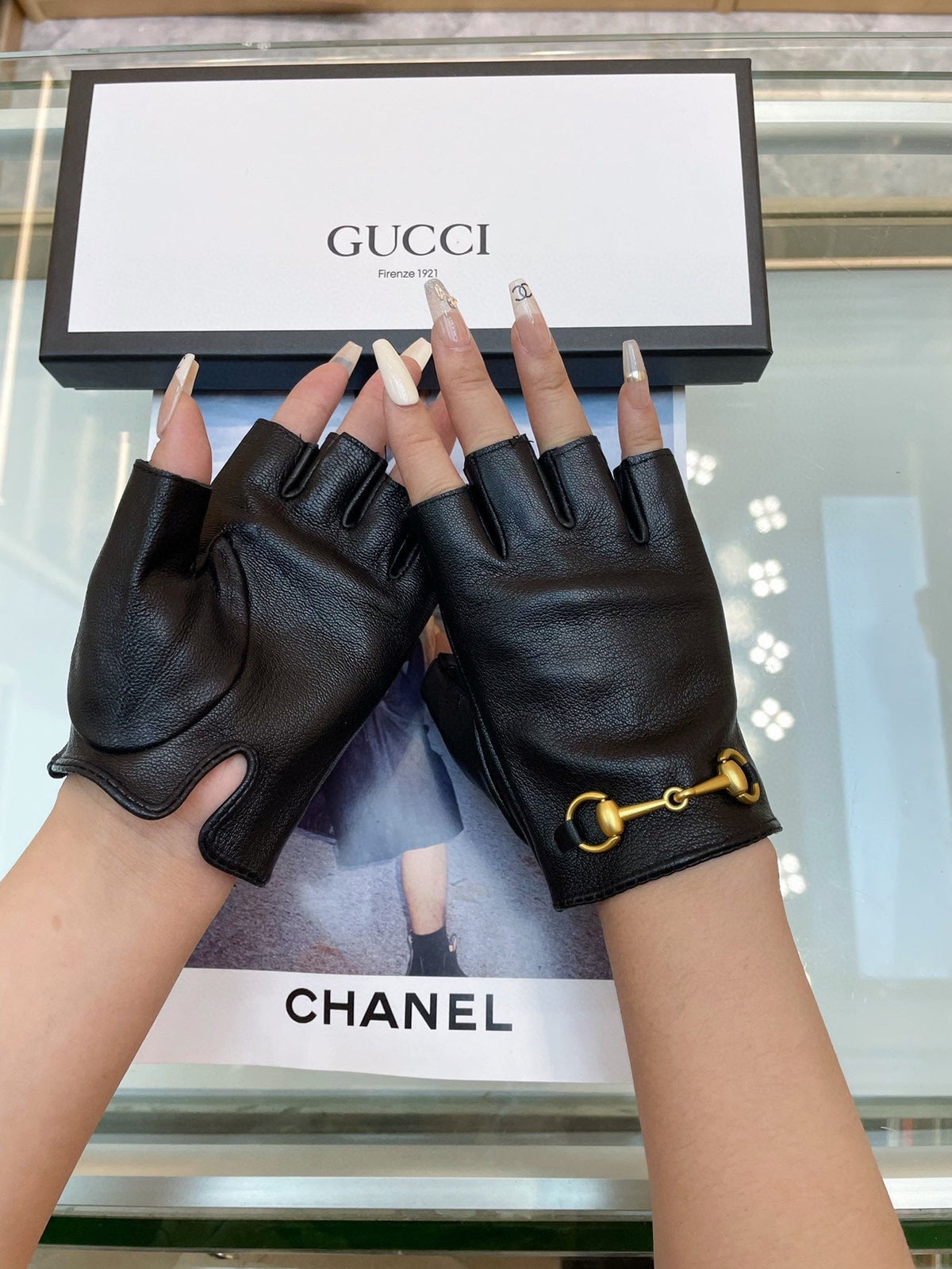 FINGERLESS GLOVES WITH HORSEBIT IN BLACK LAMBSKIN 463853