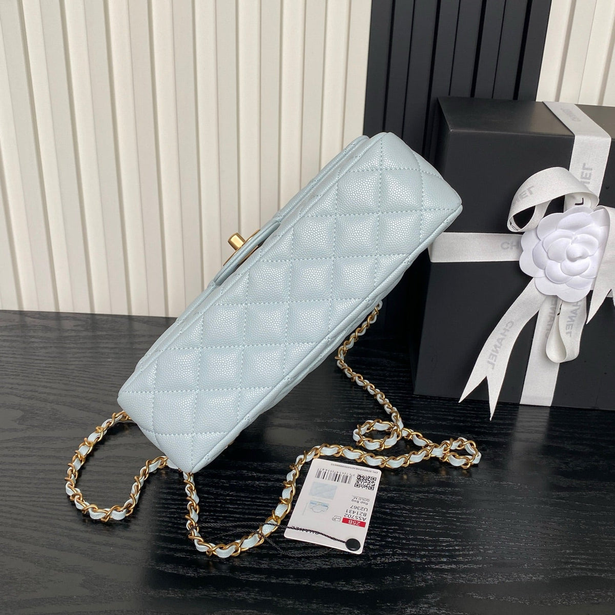 CHANEL 25S FLAP BAG 22 IN LIGHT BLUE CALFSKIN GOLD HARDWARE