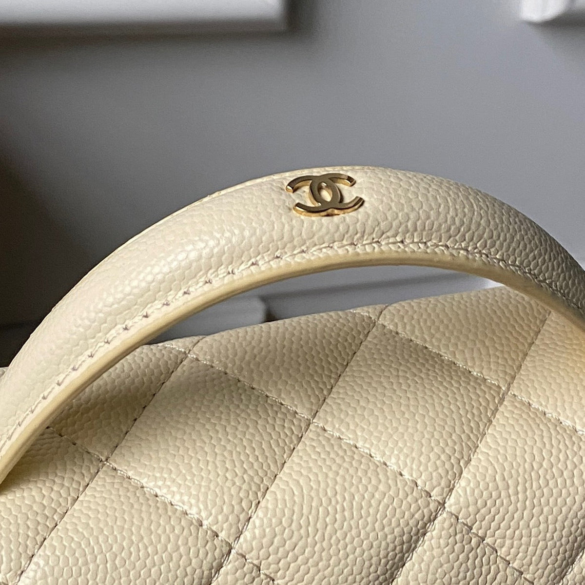 CHANEL 25S VANITY BAG 20 IN CREAMY BEIGE CAVIAR LEATHER