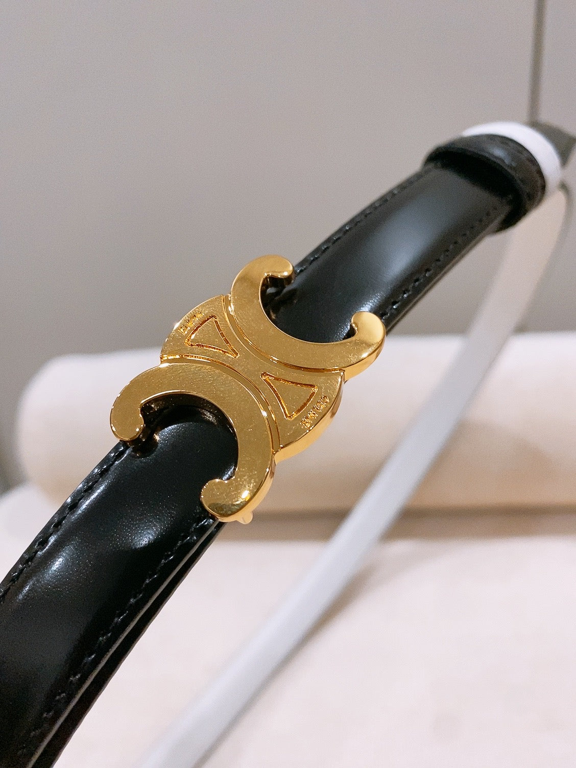 CELINE 26S REVERSIBLE BELT 18 MM IN WHITE AND BLACK CALFSKIN 656087 mysite