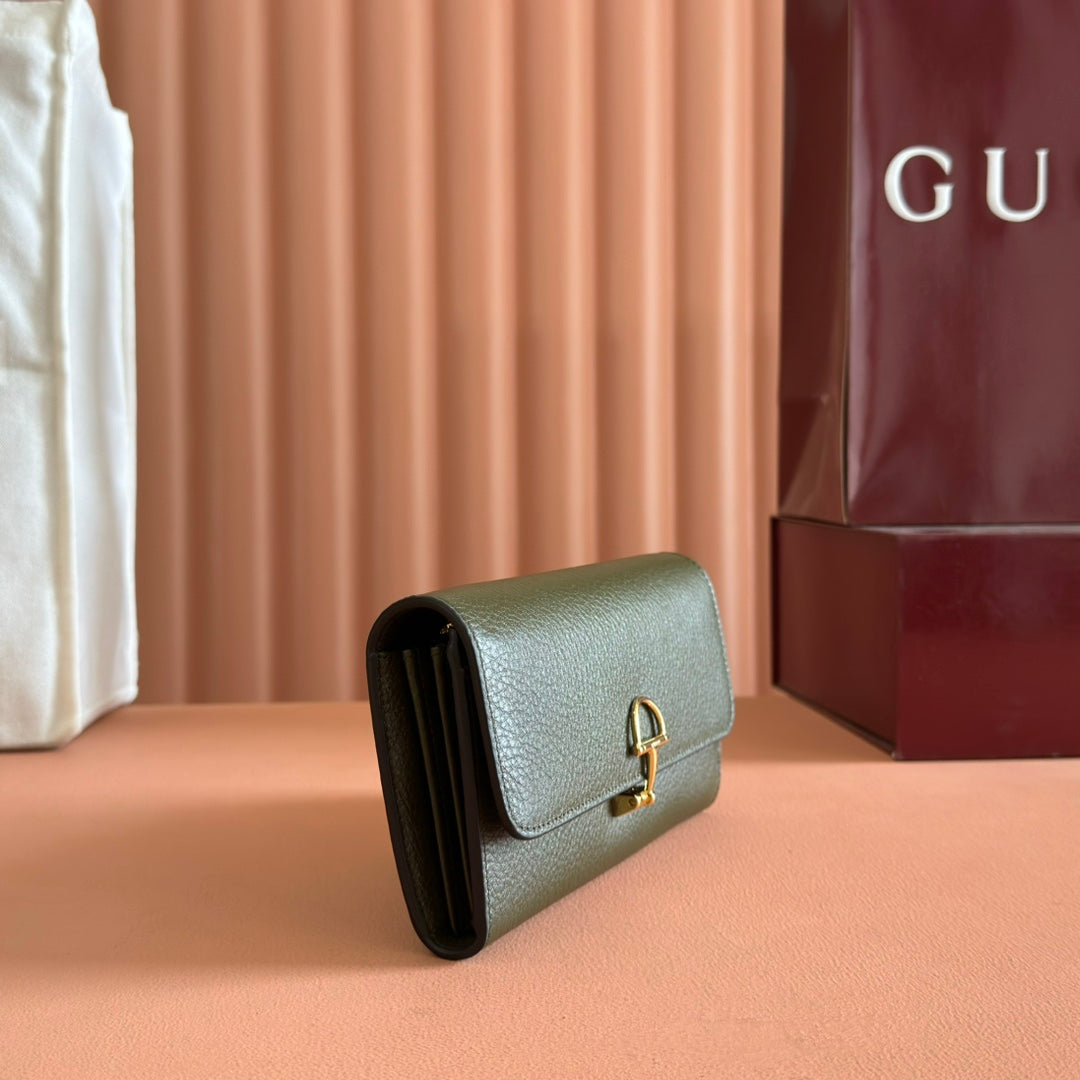 SOFTBIT CONTINENTAL WALLET 19 IN GREEN GRAINY CALFSKIN GOLD HARDWARE